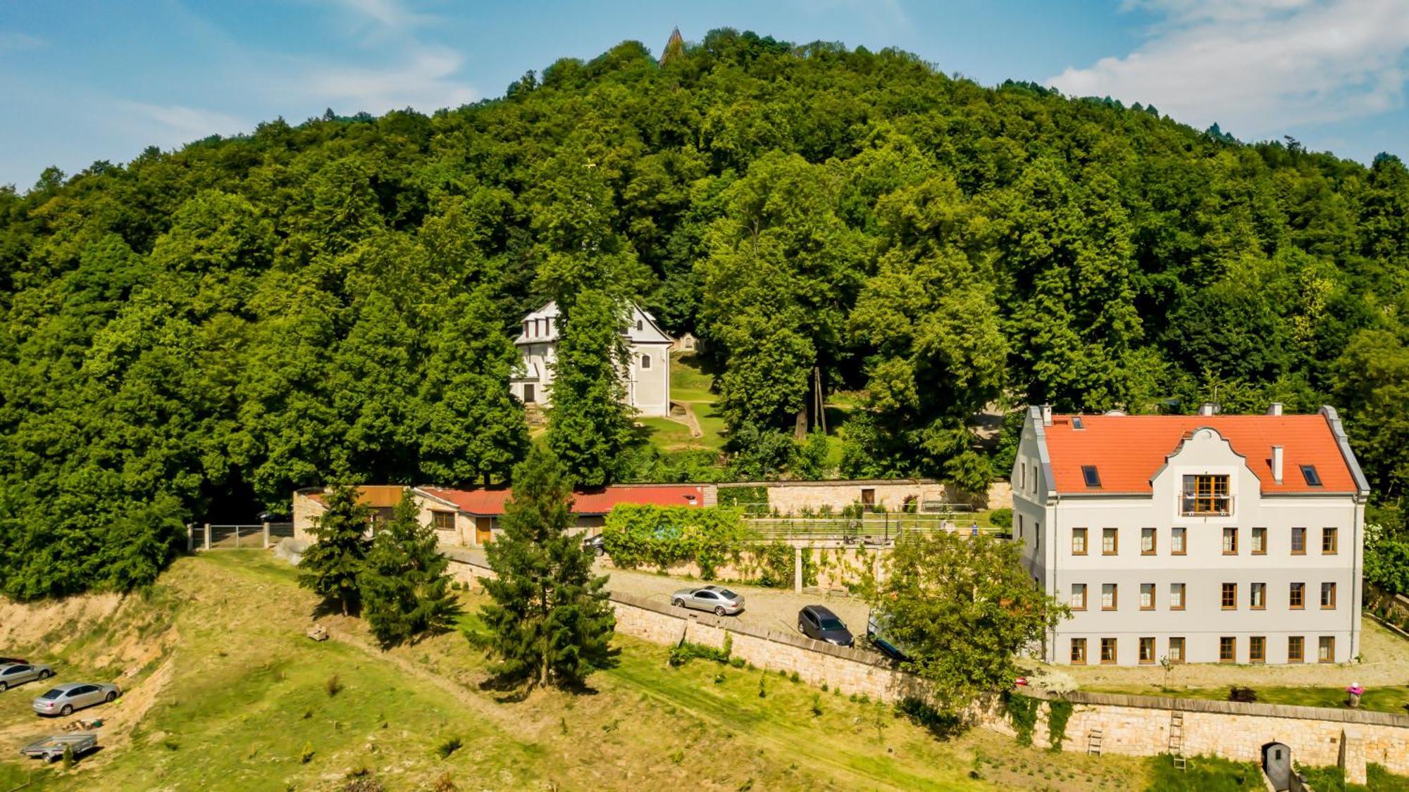 Monte Cuma Uroczysko Pod Zamkiem Grodziec Daire Zagrodno Dış mekan fotoğraf